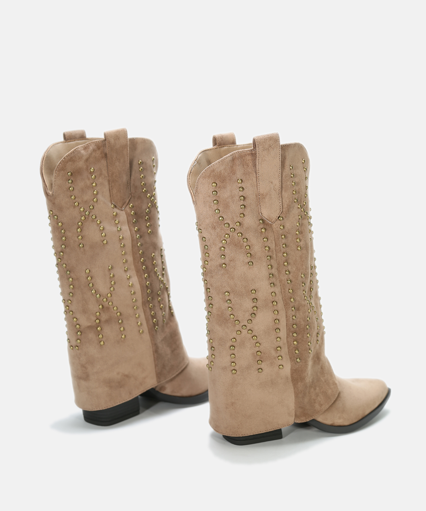 Botas cowboy tachas media ca&ntilde;a image number null